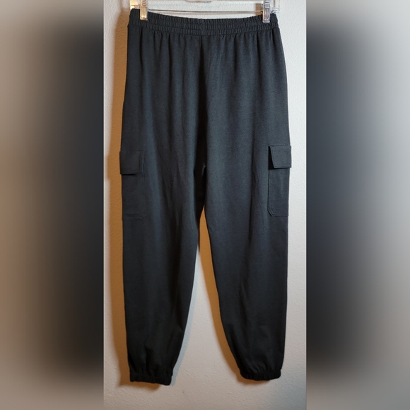 Vuori Boyfriend Cargo Pants Size Small Black - Picture 3 of 7